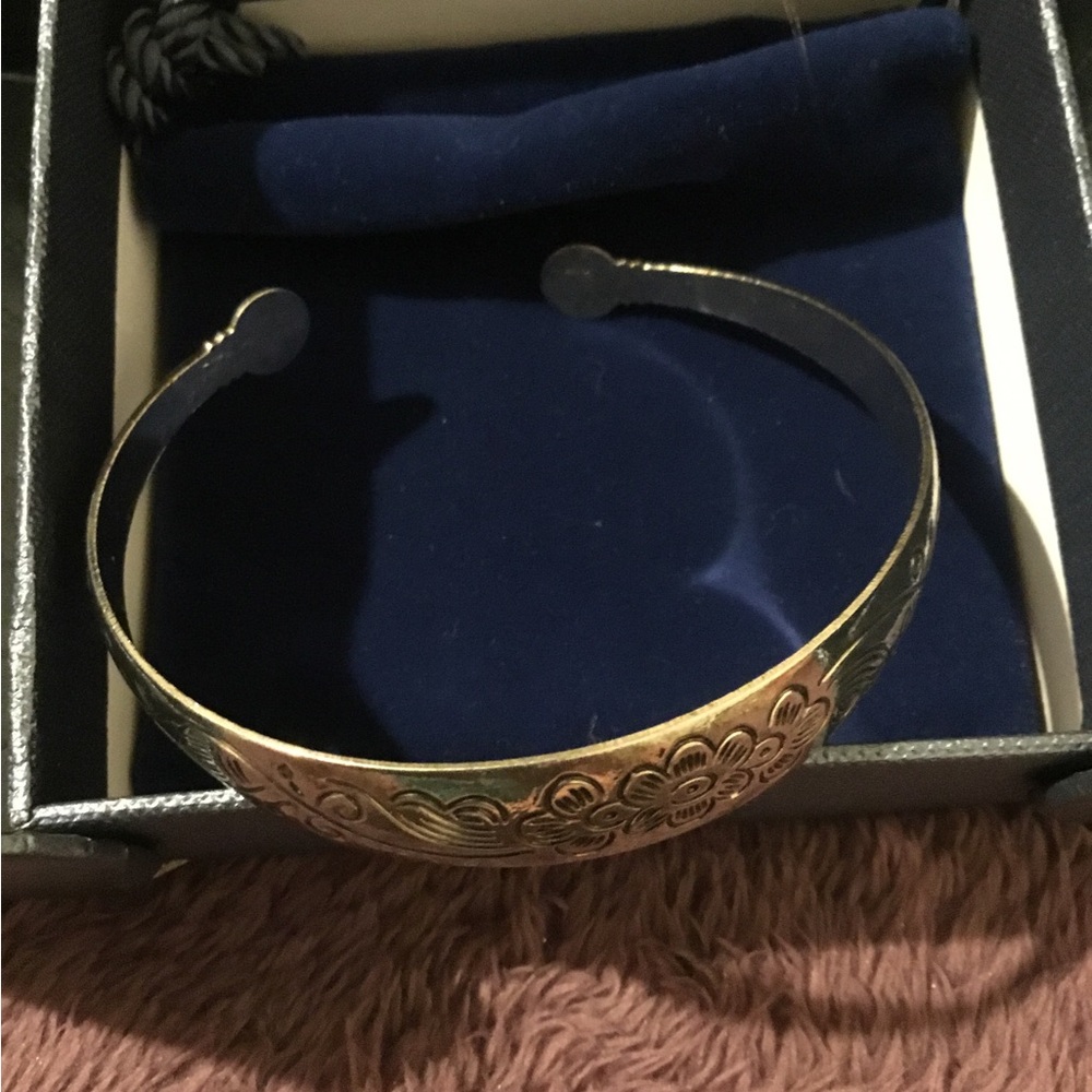 Vintage Solid Sterling Silver Etched Floral Cuff Bracelet - Picture 2 of 11
